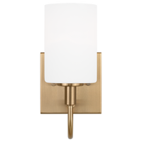 Oak Moore 1-Light Sconce (with Bulbs)