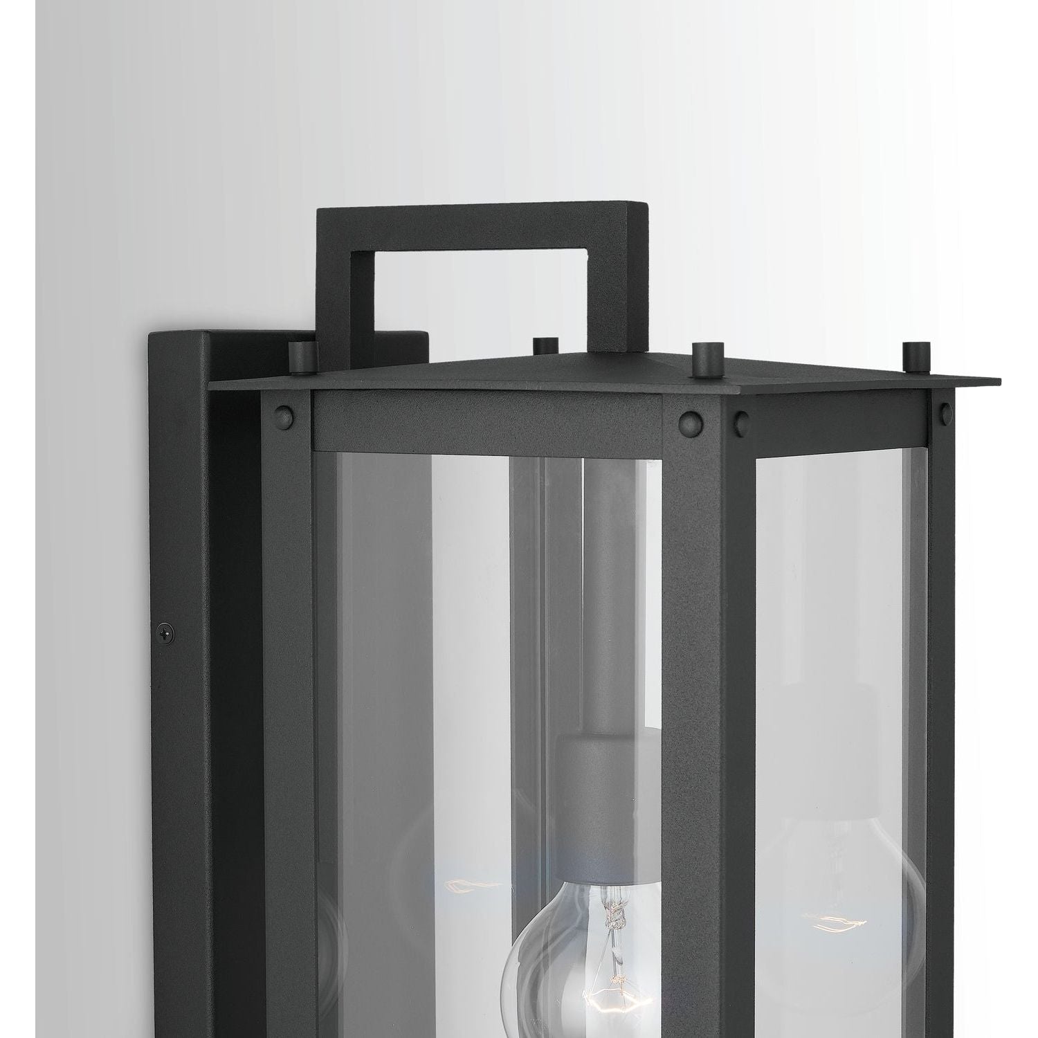 Hunt 1-Light Outdoor Wall Lantern