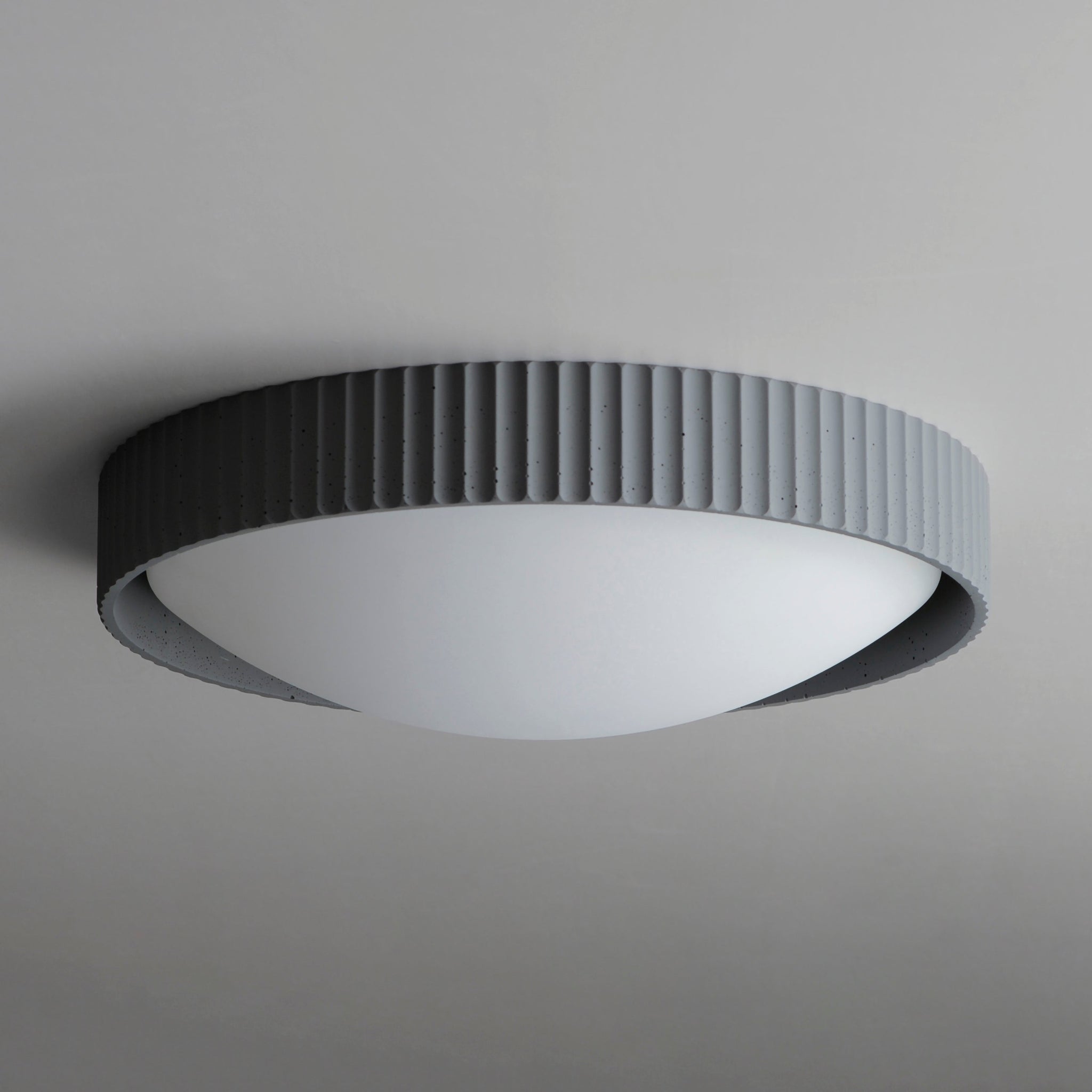 Souffle 18" LED Flush Mount