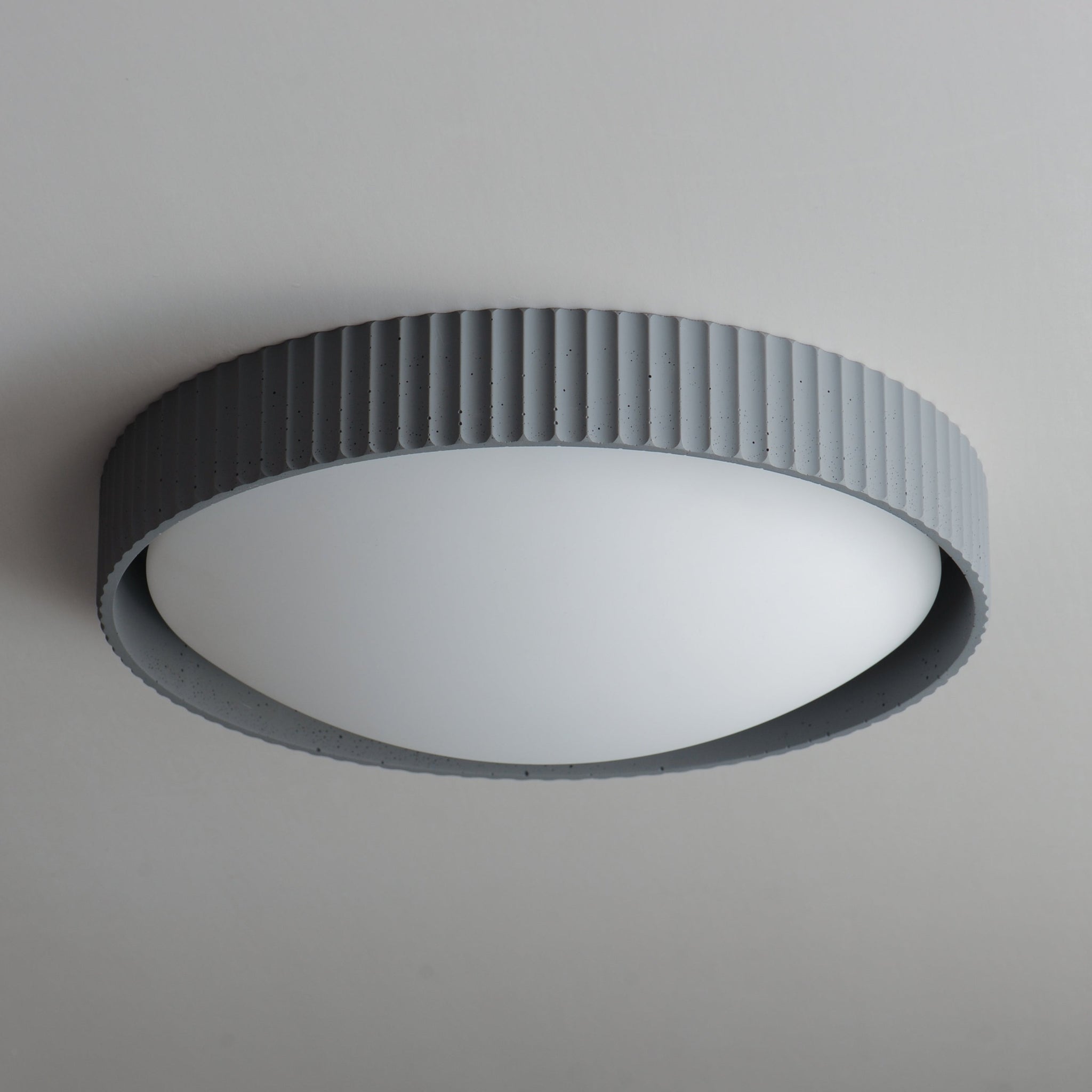 Souffle 18" LED Flush Mount