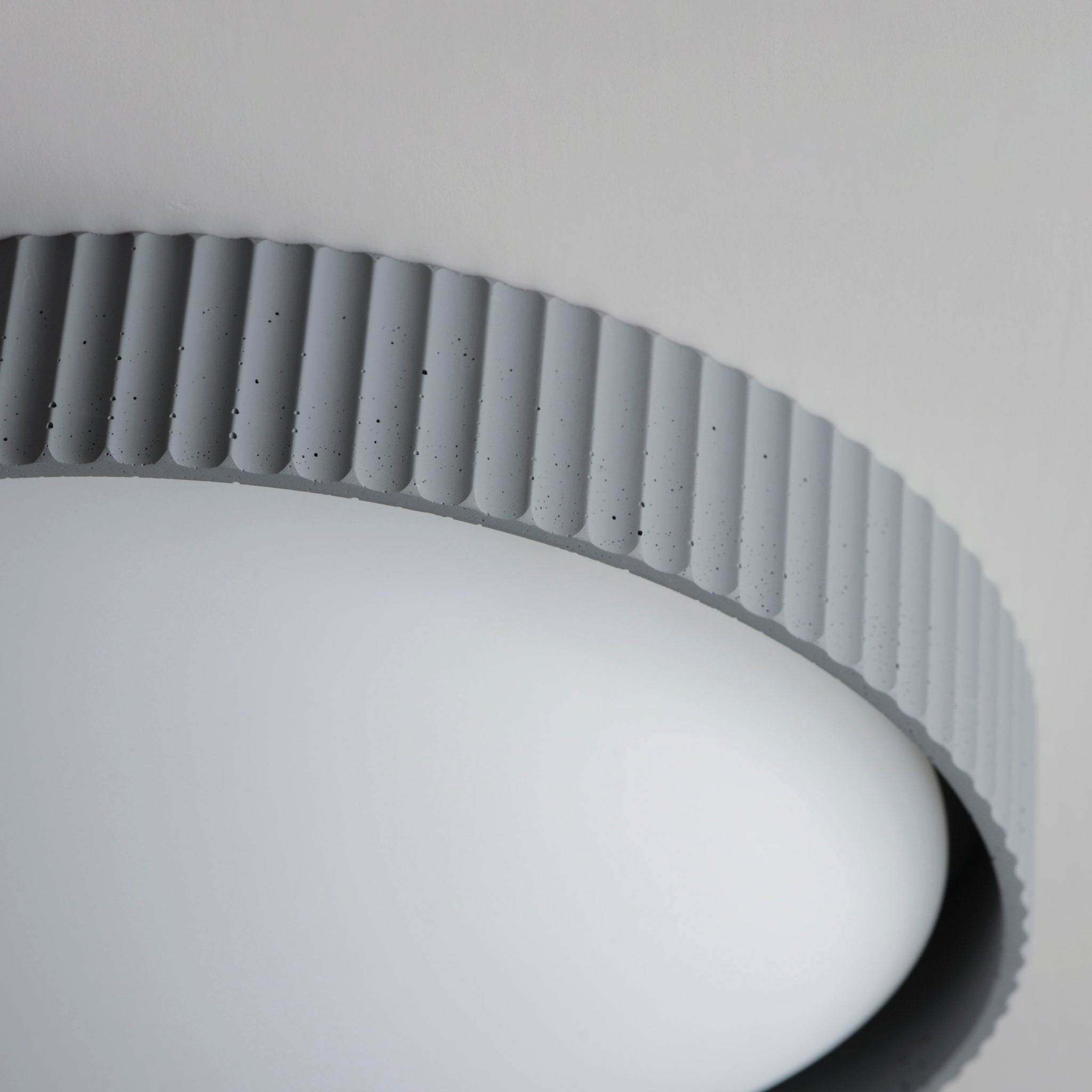 Souffle 18" LED Flush Mount