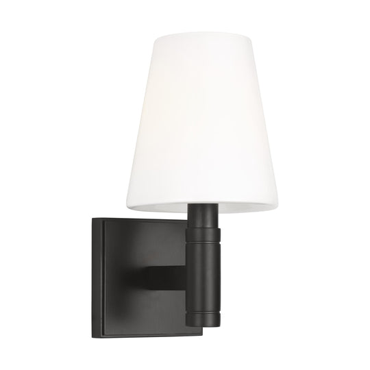 Beckham Classic Square Sconce