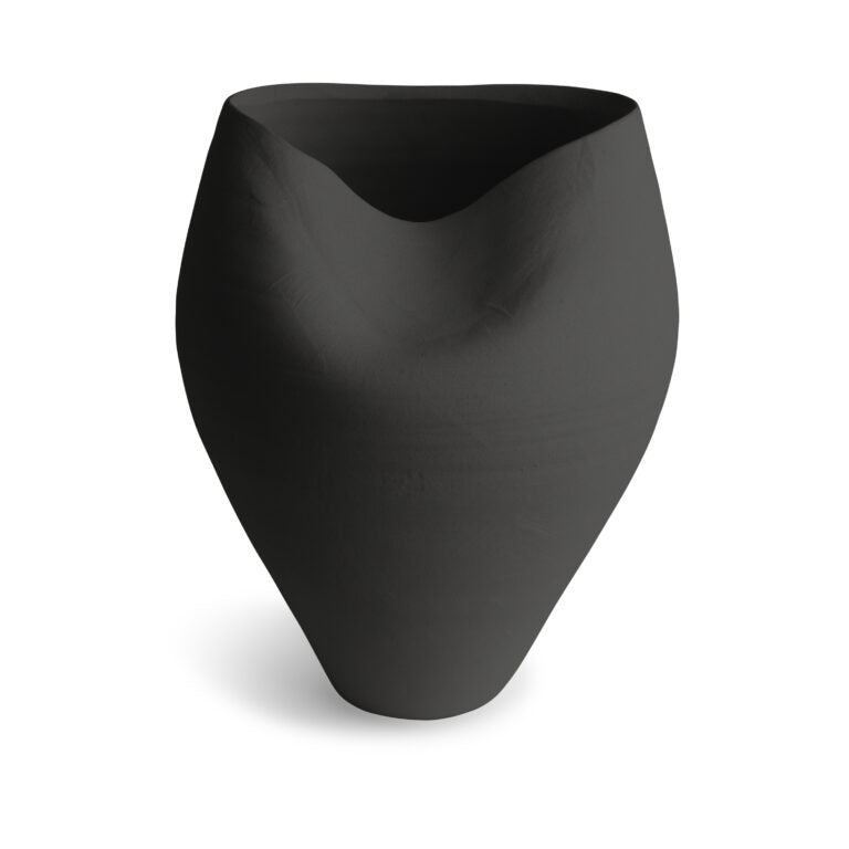 Emelio Vase