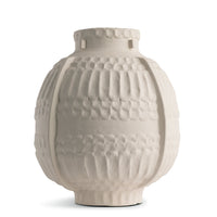 Kate Vase
