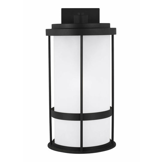 Wilburn Large 1-Light Outdoor Wall Light (with Bulb)