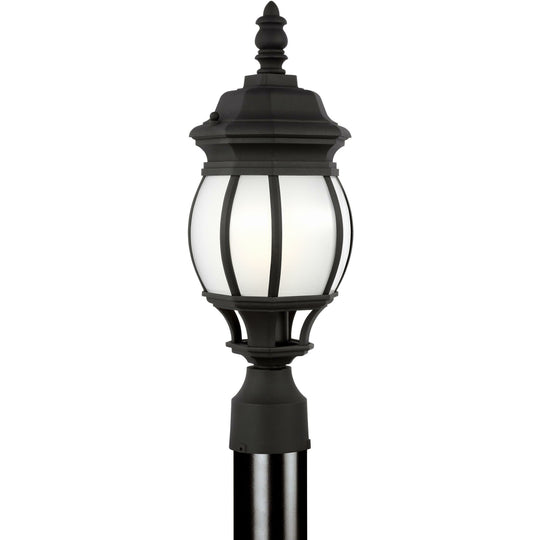 Wynfield Outdoor Wall Light