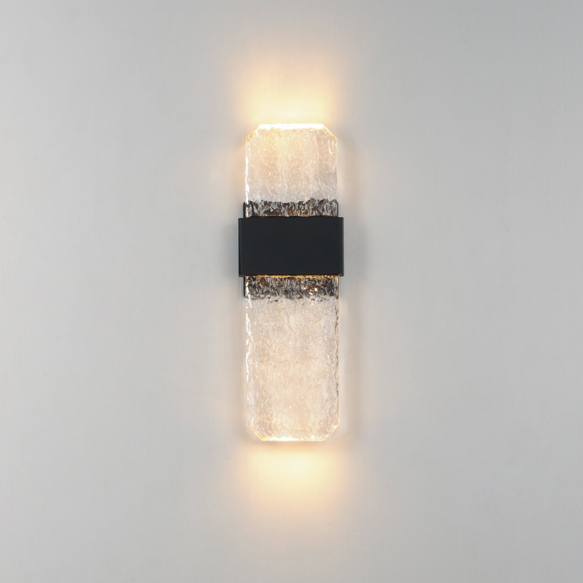Rune Medium LED Outdoor Wall Light