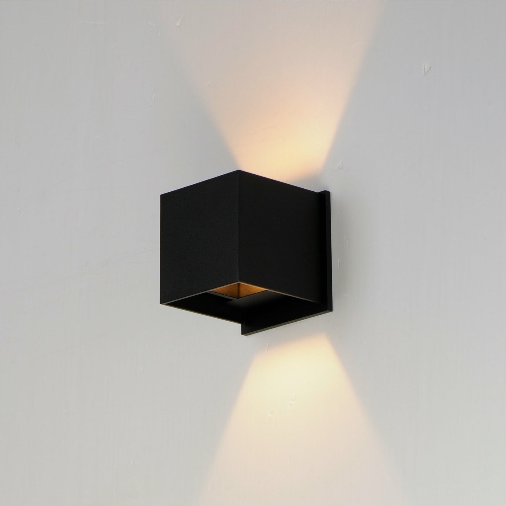Alumilux Cube LED Outdoor Wall Light