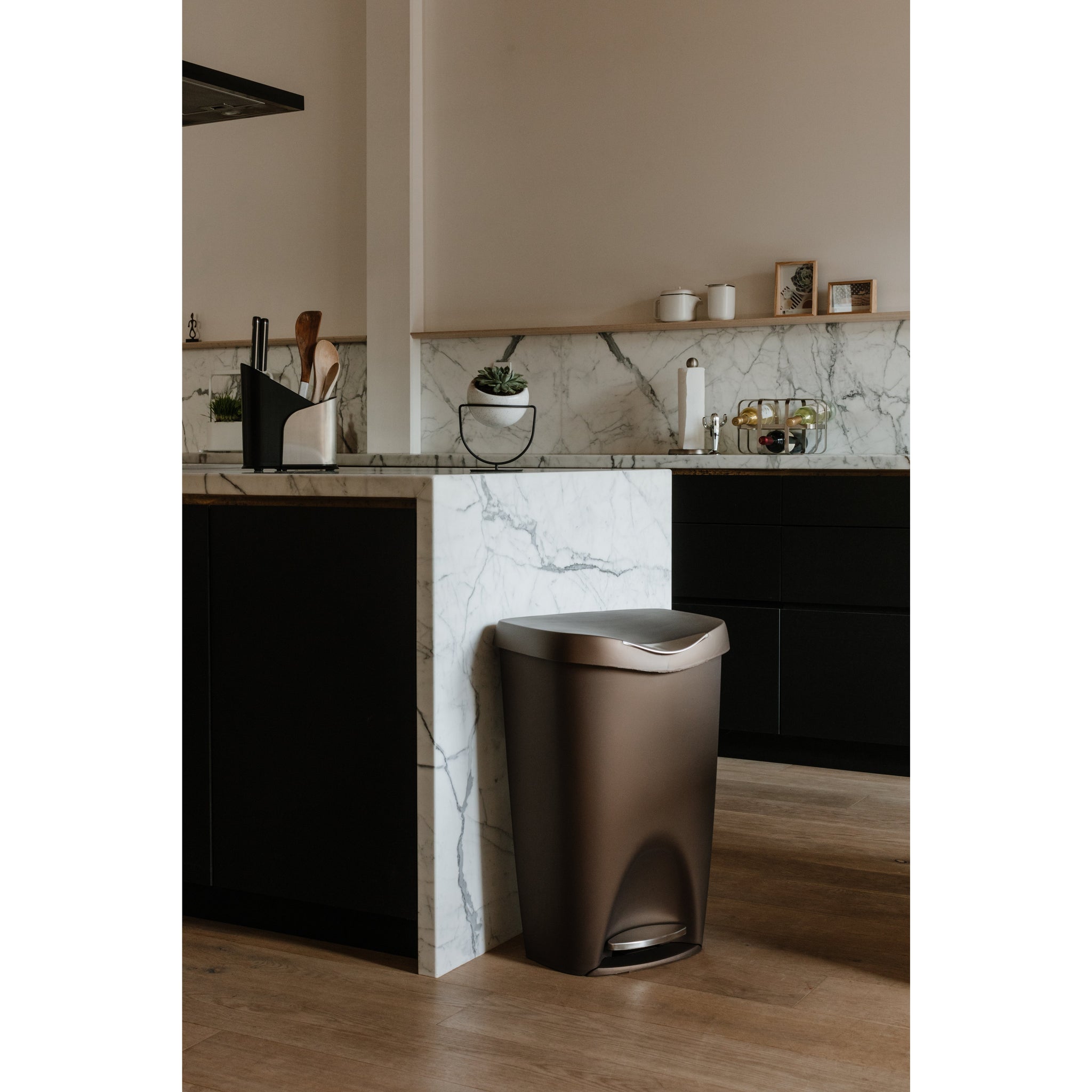 Brim 13 Gallon (50L) Trash Can with Lid