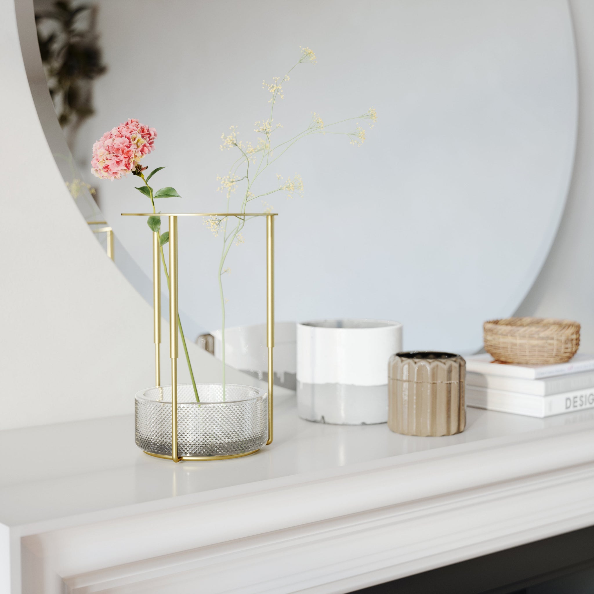 Tesora Adjustable Vase